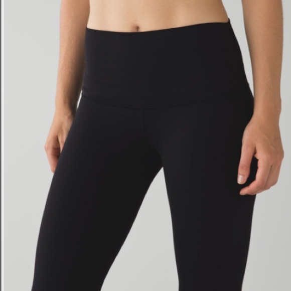Lululemon Wunder Under Pant (Roll Down) in Black - Picture 3 of 12